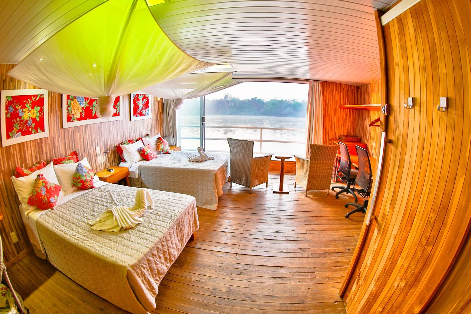 A Jaguar Suite room aboard the SouthWild Flotel