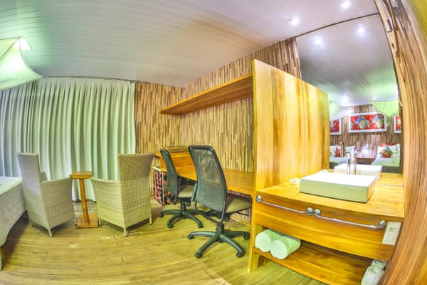 A Jaguar Suites room aboard the flotel