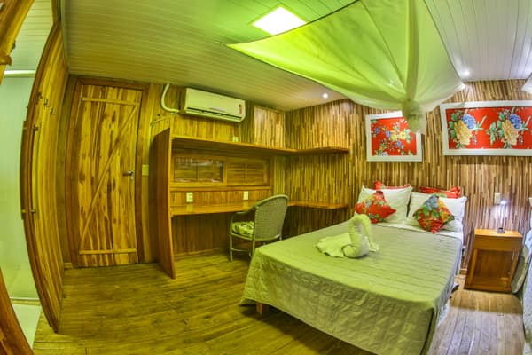 A Jaguar Suites room aboard the flotel