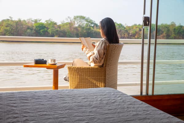 A Jaguar Suites room aboard the flotel