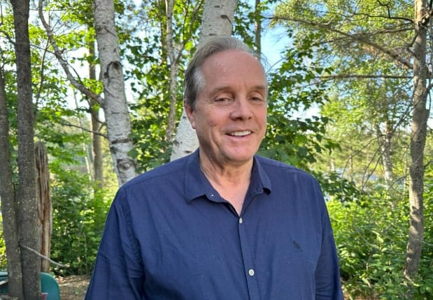 Dr. Charles Munn